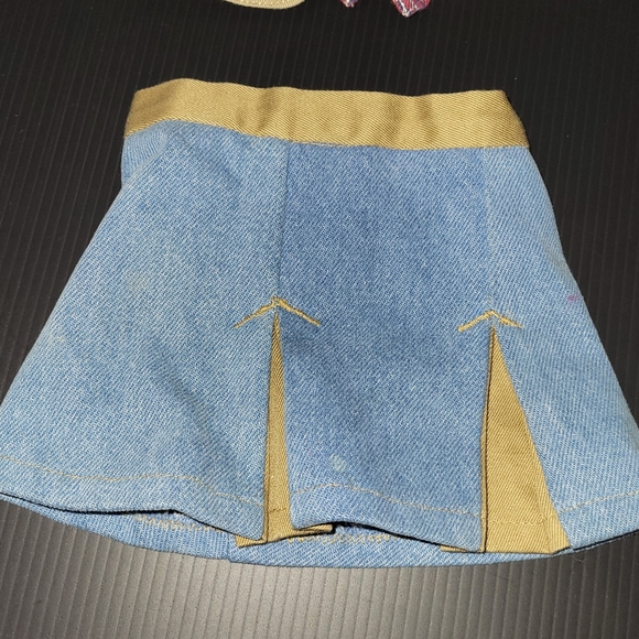 18" doll outdoor fishing outfit, straw hat, and wicker suitcase - Picture 3 of 7